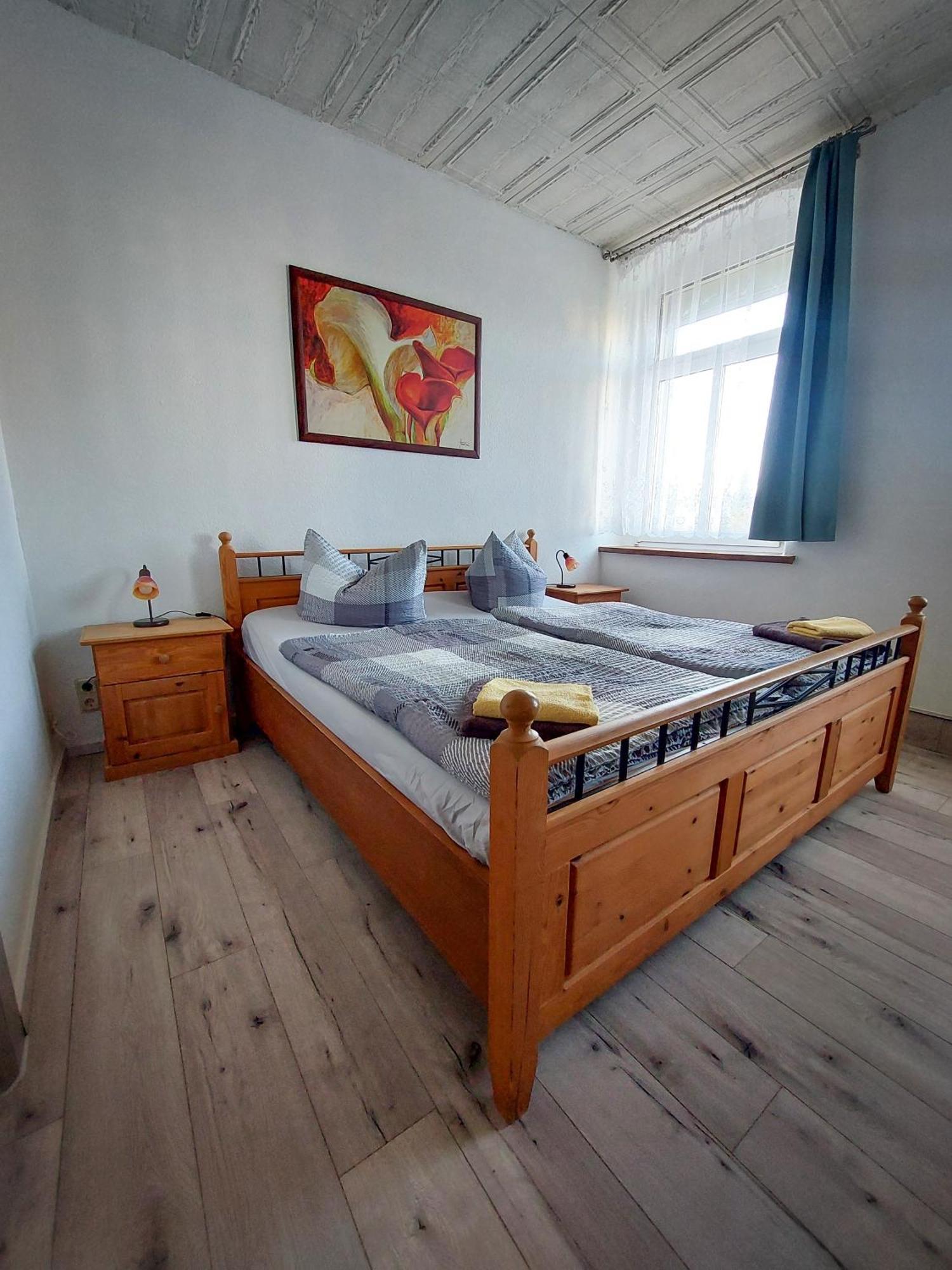 Zur Deutschen Eiche - Fruehstueckspension Und Ferienwohnungen Grossschoenau Room photo