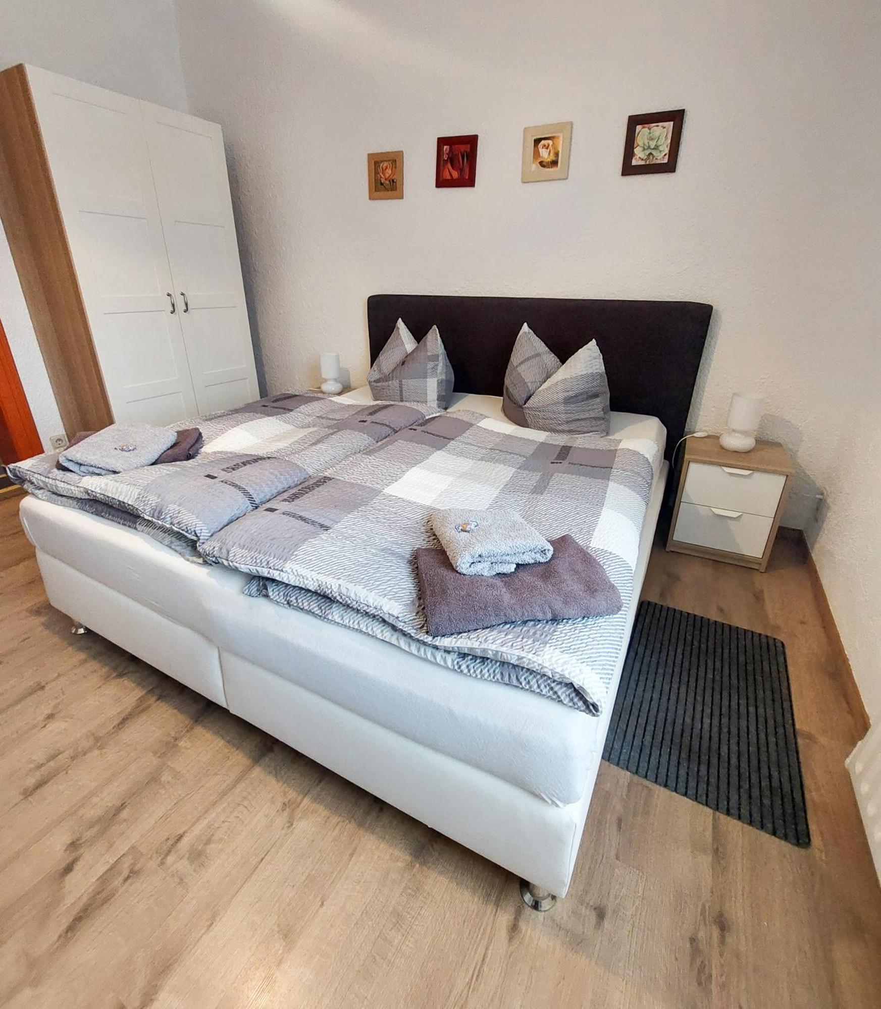 Zur Deutschen Eiche - Fruehstueckspension Und Ferienwohnungen Grossschoenau Room photo