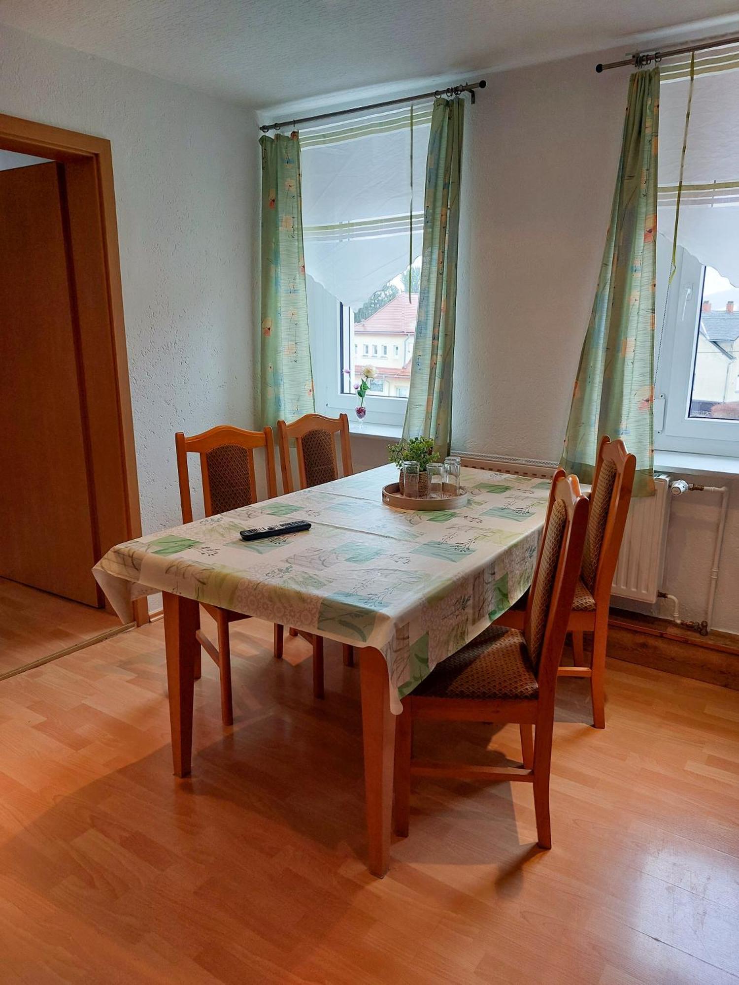 Zur Deutschen Eiche - Fruehstueckspension Und Ferienwohnungen Grossschoenau Room photo